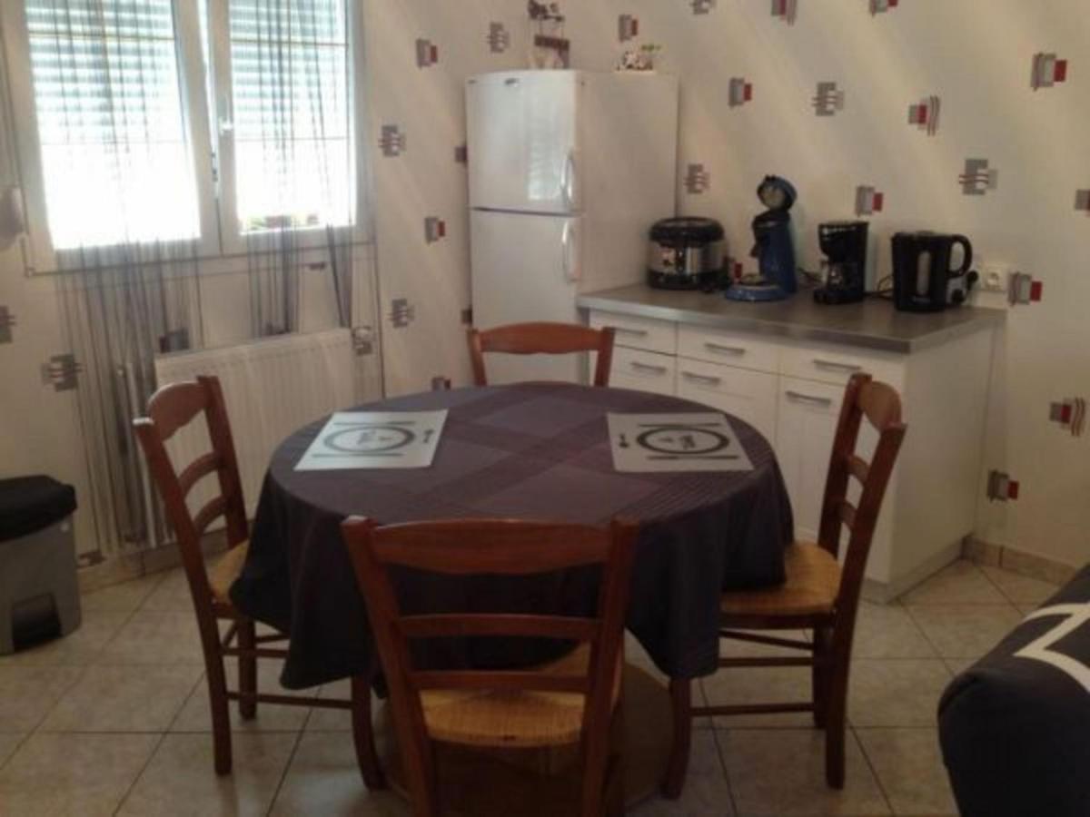 Charmant Gite A Etain, Tout Inclus, Proche Verdun Avec Terrasse Et Parking - Fr-1-585-3 Ngoại thất bức ảnh